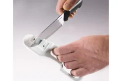 Affûteur et aiguiseur à molettes Westmark en plastique 18,3 cm