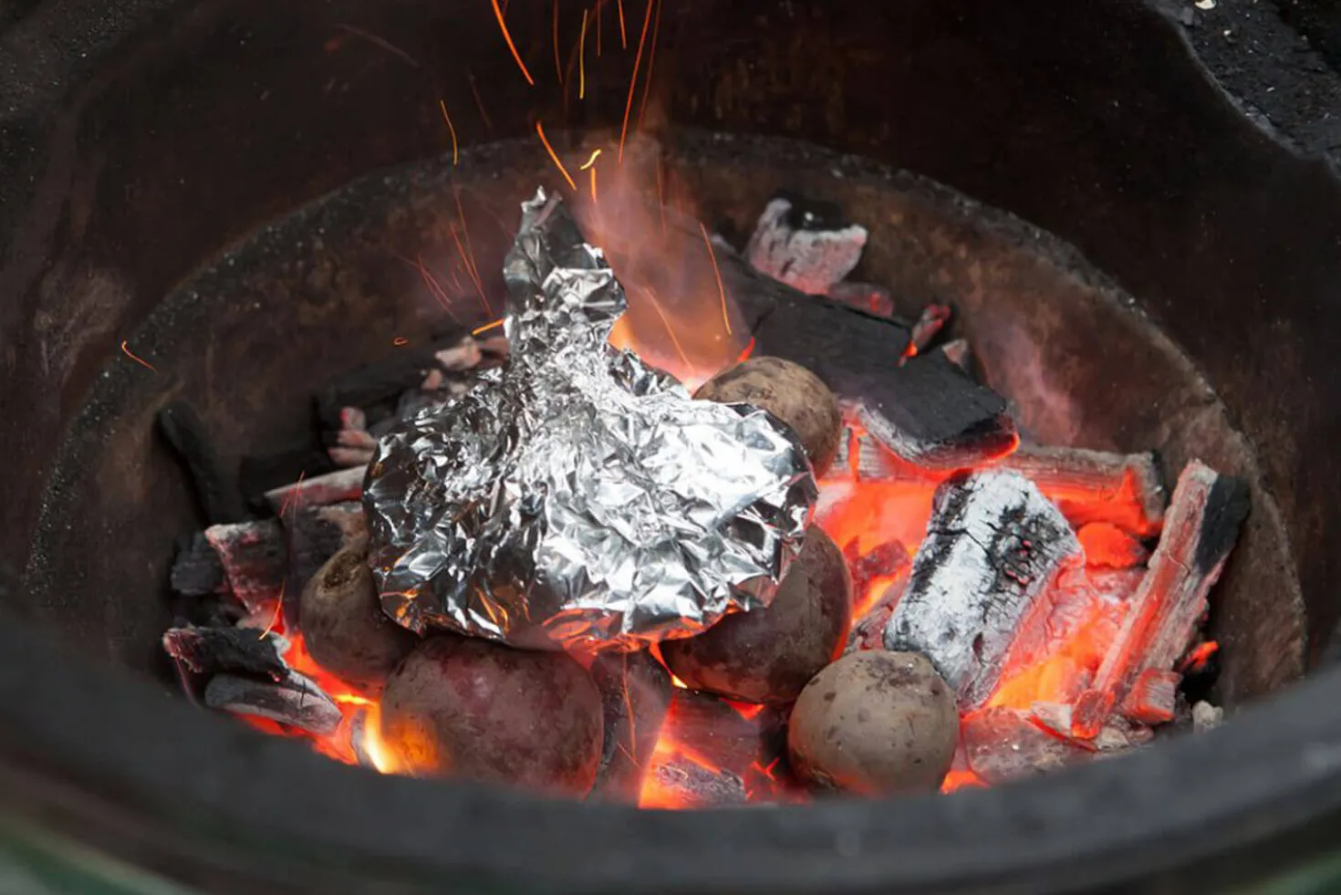 Barbecue Big Green Egg Medium multifonctions en céramique de qualité supérieure
