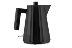 Bouilloire électrique Alessi Plissé noire design par Michele De Lucchi