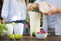 Carafe blanche Guzzini Tierra en bouteilles recyclées 1,8L