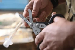 Ciseaux multifonction Leatherman Raptor Rescue 831742 6 fonctions + étui