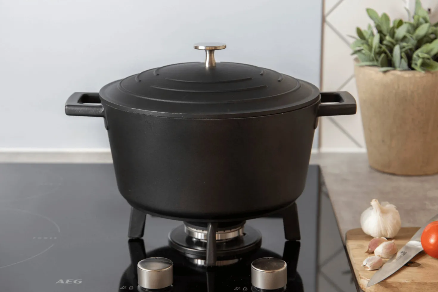 Cocotte MasterClass compatible induction en fonte d'aluminium noir 4L