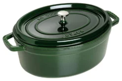 Cocotte Staub ovale en fonte émaillée basilic