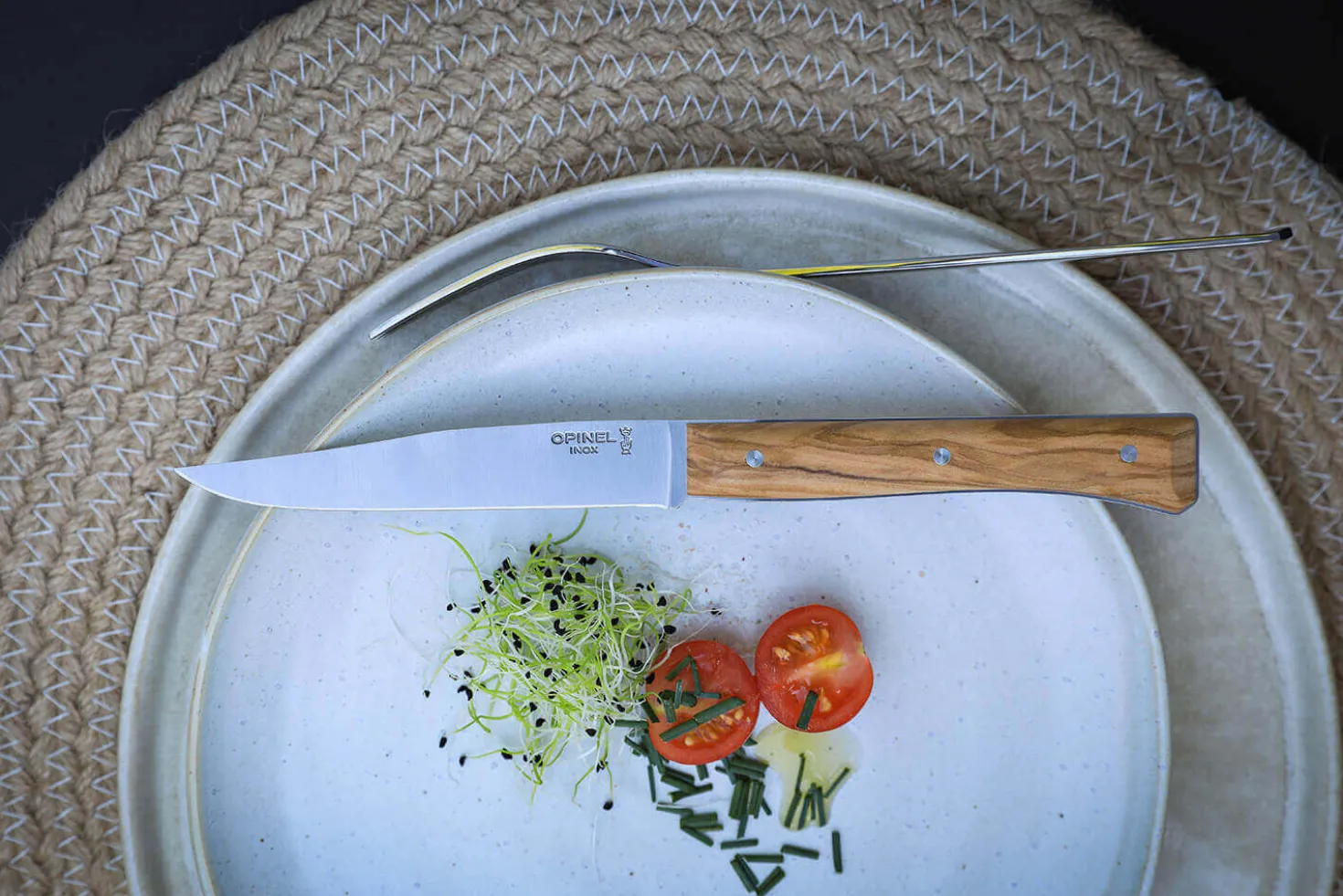 Coffret 4 couteaux de table Opinel Facette manche olivier lame 11cm inox lisse