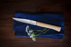Coffret 4 couteaux de table Opinel Facette manche frêne lame 11cm inox lisse
