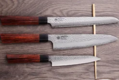 Coffret de 3 couteaux japonais Kanetsugu Heptagon Uto universel, chef et pain