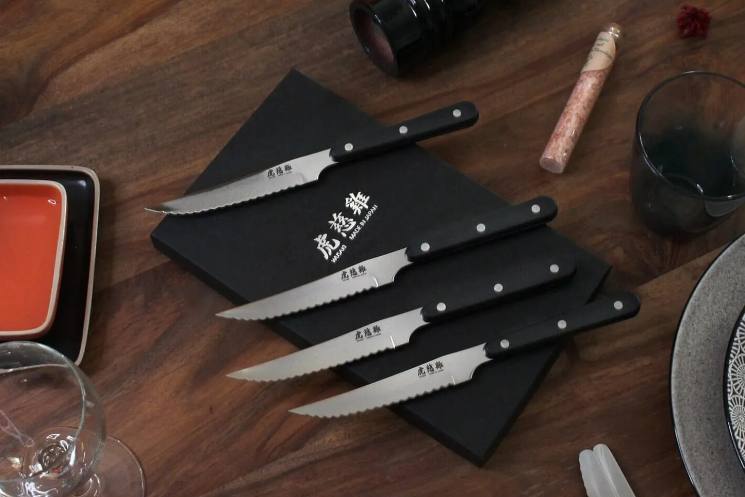 Coffret de table Wusaki 4 couteaux à steak 11cm