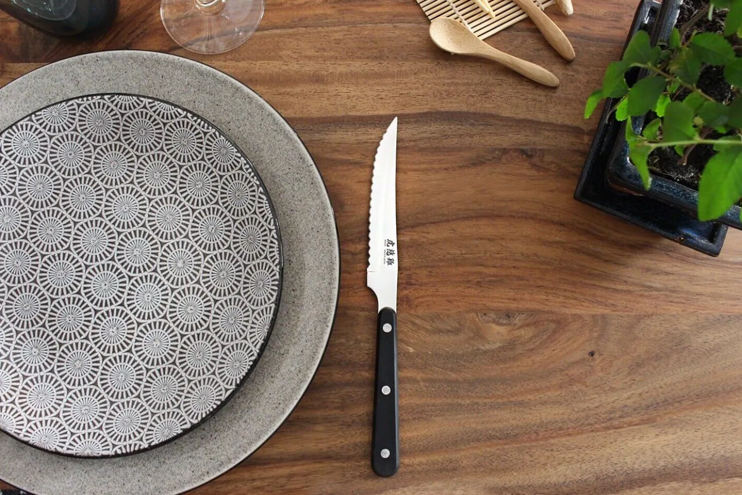 Coffret de table Wusaki 2 couteaux à steak 11cm + 2 fourchettes