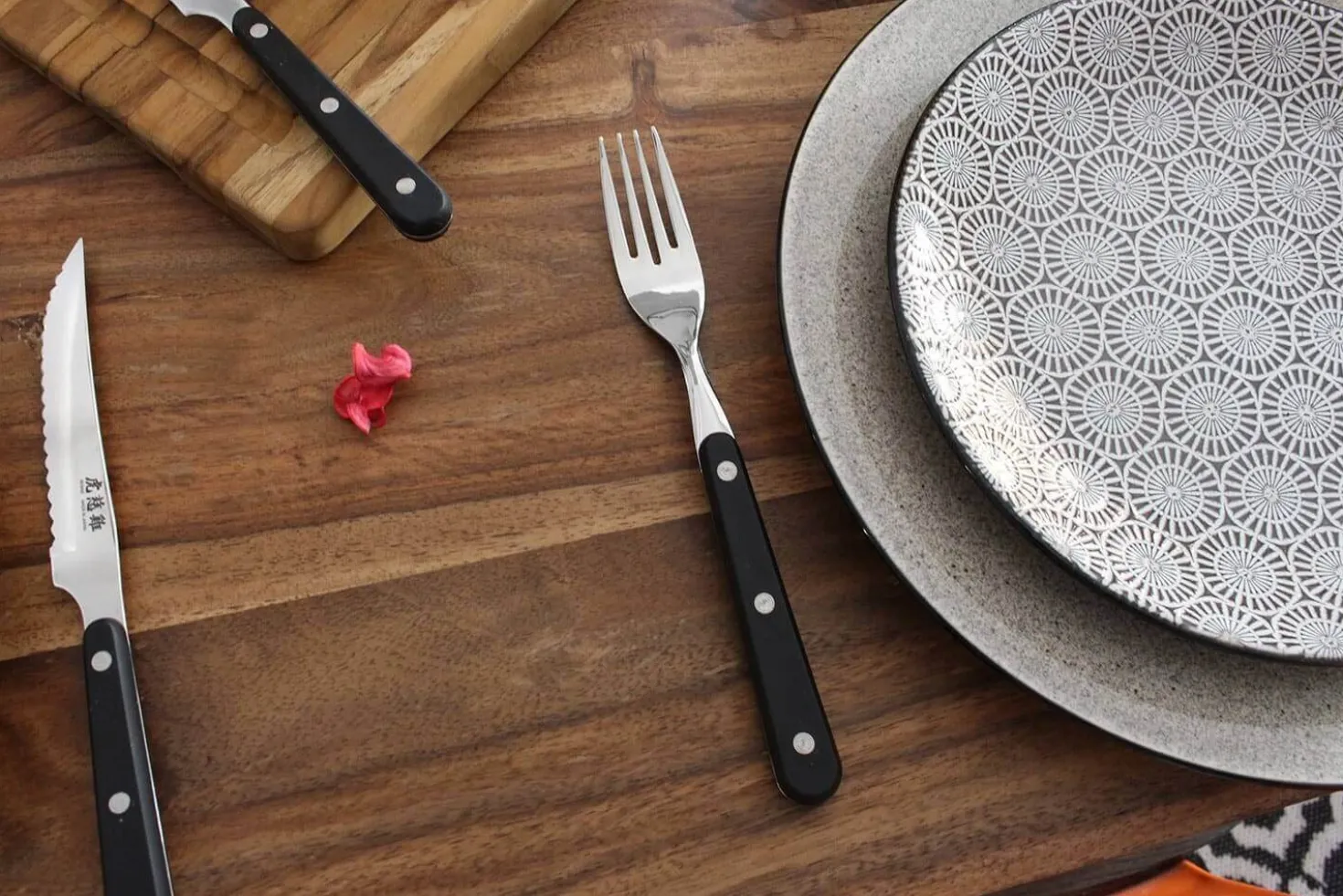 Coffret de table Wusaki 2 couteaux à steak 11cm + 2 fourchettes