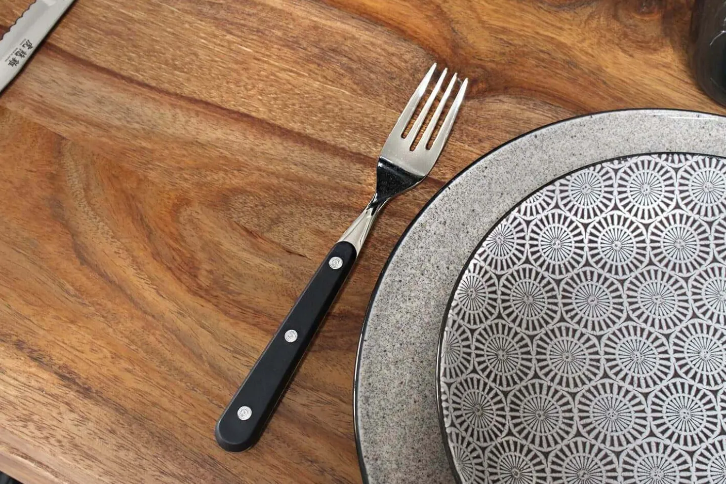 Coffret de table Wusaki 2 couteaux à steak 11cm + 2 fourchettes