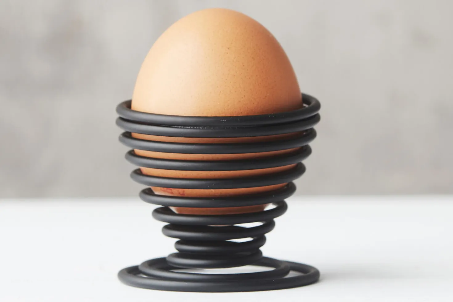 Coquetier spirale Point-Virgule Wire noir