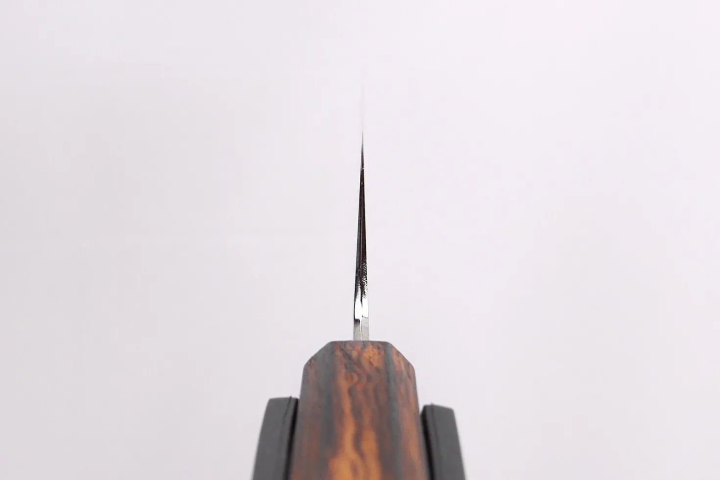 Couteau bunka 18cm japonais artisanal Hado Kirisame Shirogami