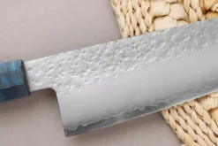 Couteau bunka 17cm japonais artisanal Hado Shiosai VG10 manche bleu