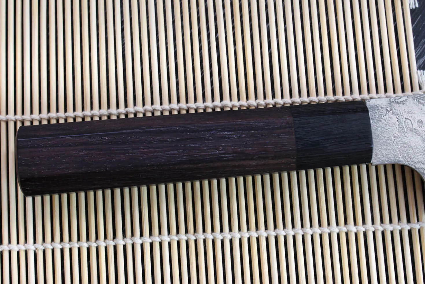 Couteau bunka japonais artisanal Takeshi Saji R2 Damas 18cm