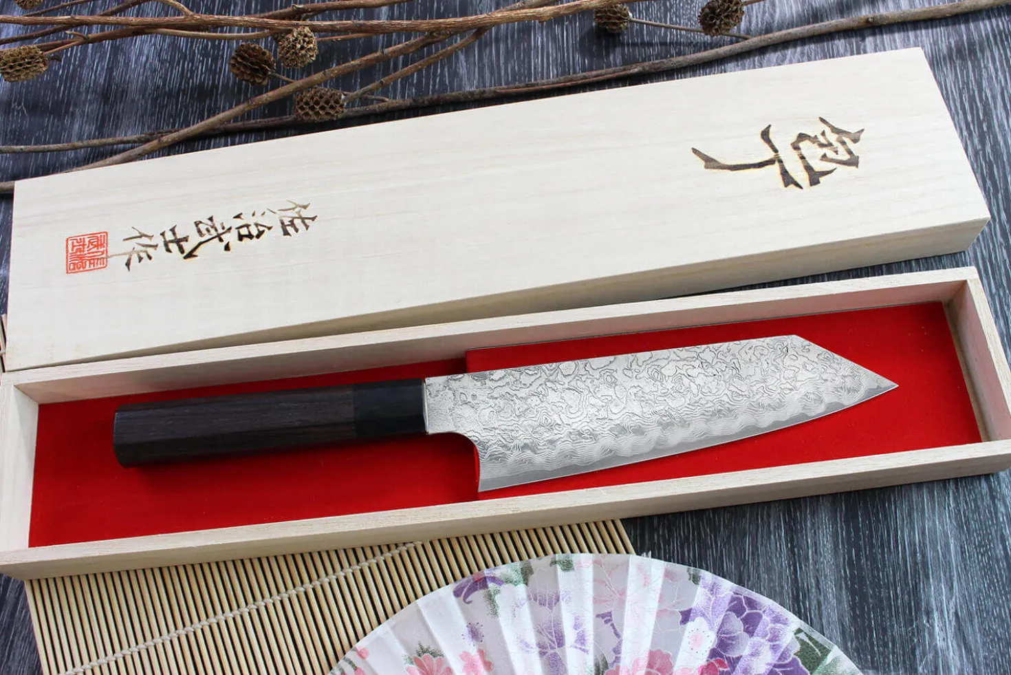 Couteau bunka japonais artisanal Takeshi Saji R2 Damas 18cm