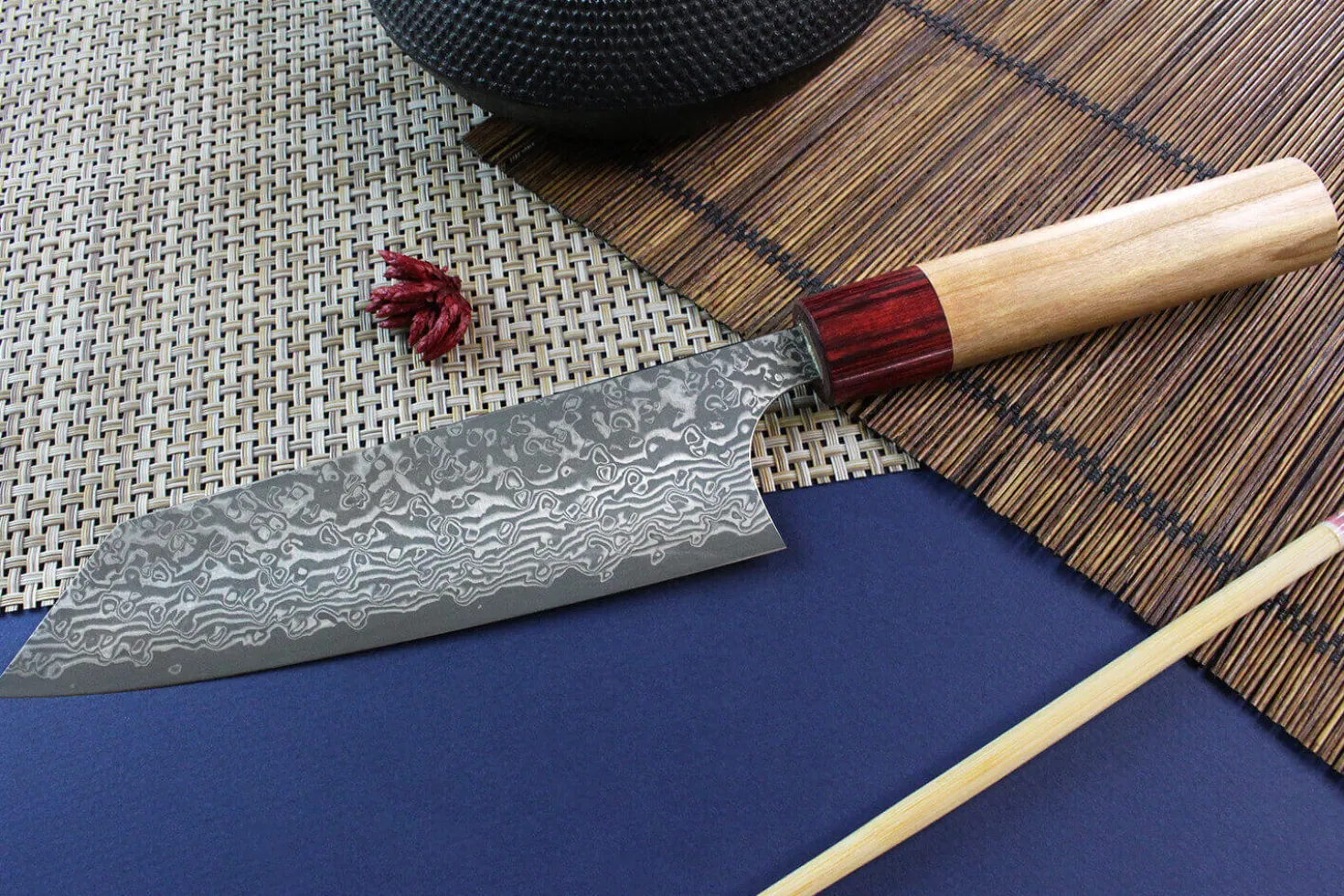 Couteau bunka japonais artisanal Yoshimi Kato 16,5cm VG10 Nickel Damascus cerisier