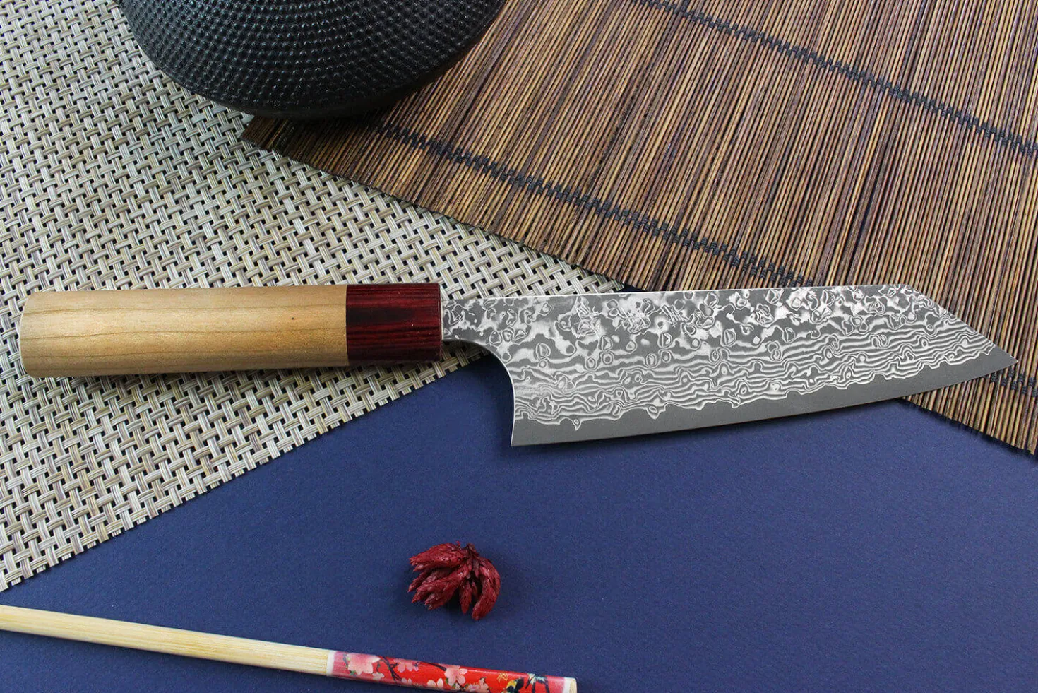 Couteau bunka japonais artisanal Yoshimi Kato 16,5cm VG10 Nickel Damascus cerisier