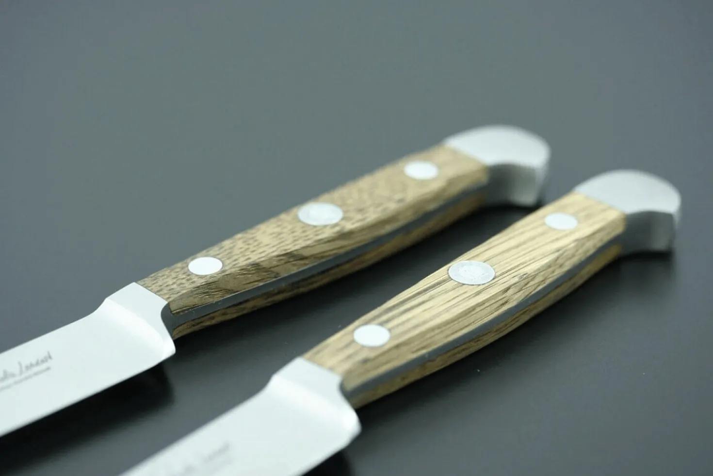 Couteau à découper Güde Alpha Chêne 21cm en acier forgé