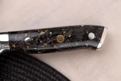 Couteau de chef chinois Wusaki Sakin Damas 10Cr 19cm manche en fibre de carbone et feuille d'or