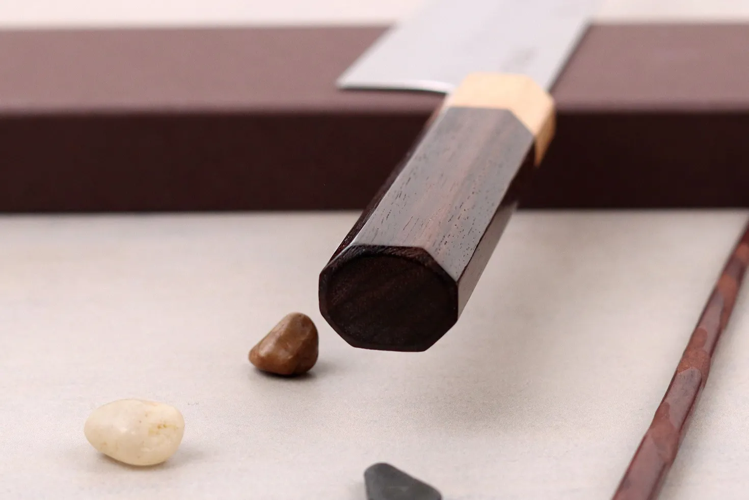 Couteau de chef 21cm japonais artisanal Yoshimi Kato SPG Strix V-Tsuchime