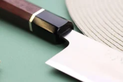Couteau de chef 21cm japonais artisanal Toshihiro Wakui Shirogami 2 San Maï poli