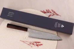 Couteau de chef 20cm japonais artisanal Nigara Hamono Tsuchime VG10 damas