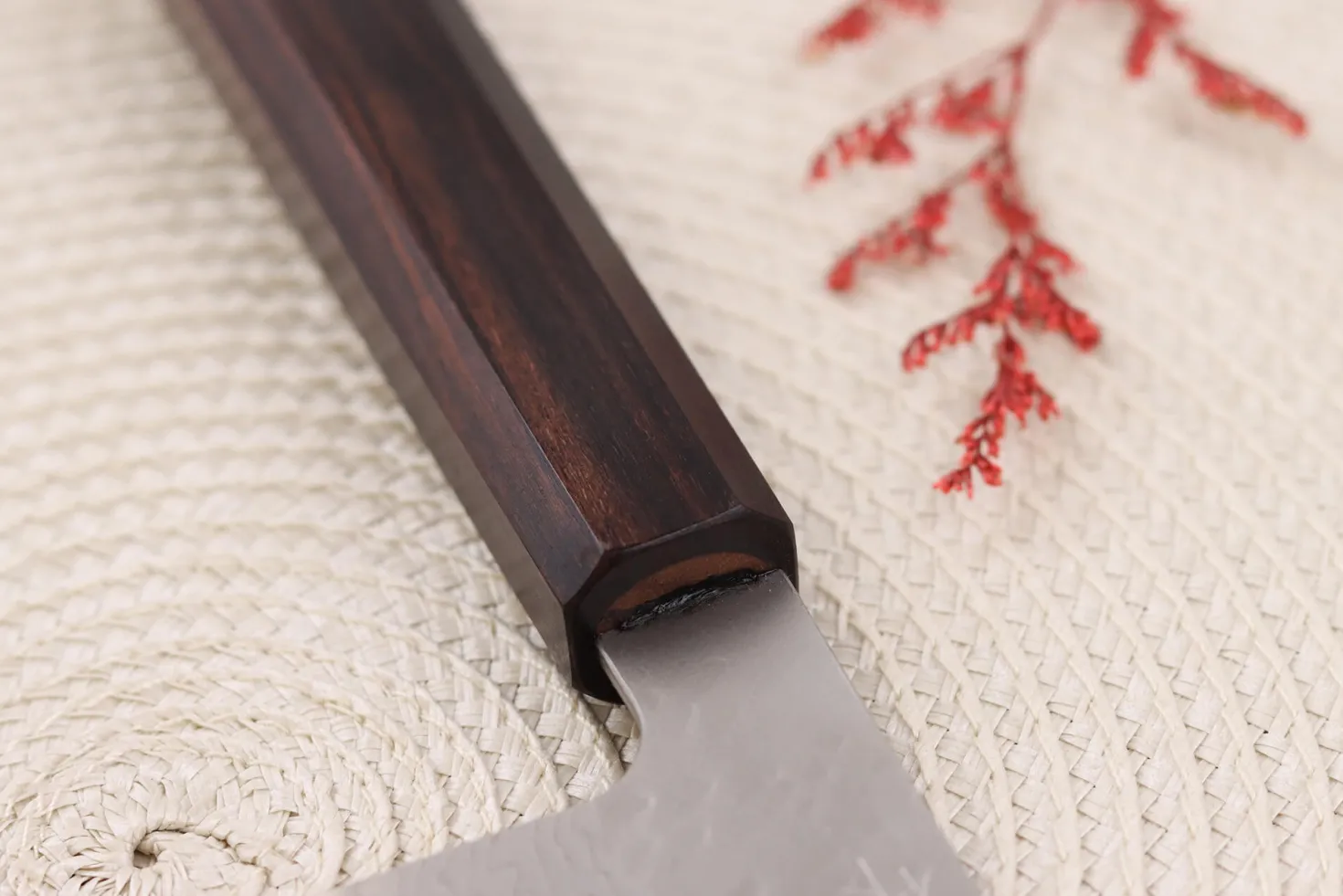 Couteau de chef 20cm japonais artisanal Nigara Hamono Tsuchime VG10 damas