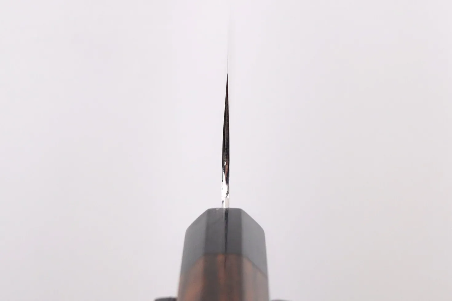 Couteau de chef 21cm japonais artisanal Makoto Kurosaki VG7 Damas