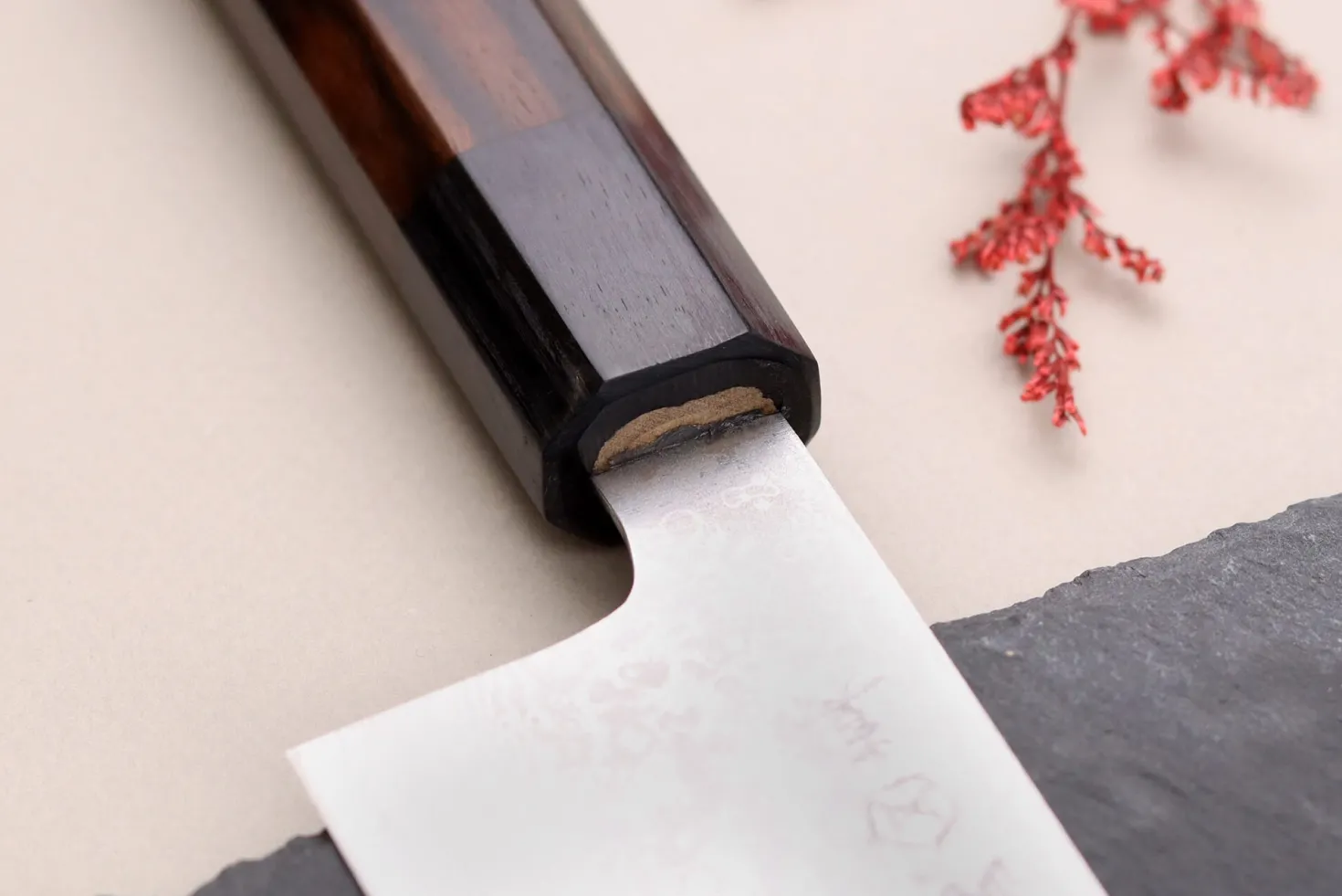 Couteau de chef 21cm japonais artisanal Makoto Kurosaki VG7 Damas