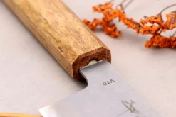Couteau de chef 21cm japonais artisanal Sakai Kikumori TS10 en chêne