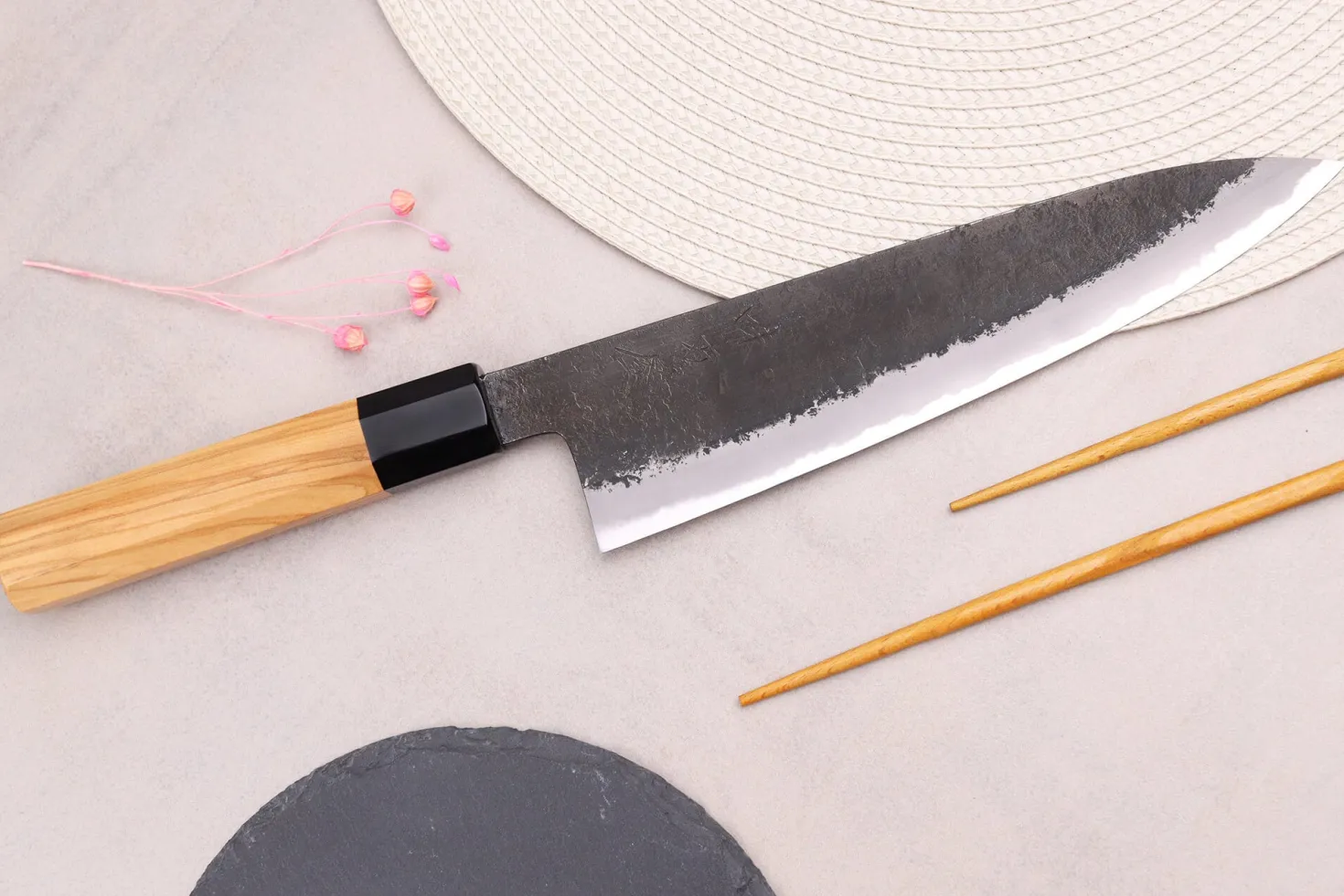 Couteau de chef 21cm japonais artisanal Hinoura Mutsumi Ajikataya Black Nashiji