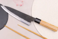 Couteau de chef 21cm japonais artisanal Hinoura Mutsumi Ajikataya Black Nashiji