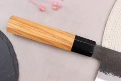 Couteau de chef 21cm japonais artisanal Hinoura Mutsumi Ajikataya Black Nashiji