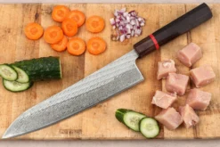 Couteau de chef 24cm japonais artisanal Wusaki Nawame AUS10 damas