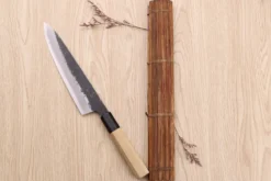Couteau de chef 21cm japonais artisanal Sakai Kikumori Kikuzuki Kuro