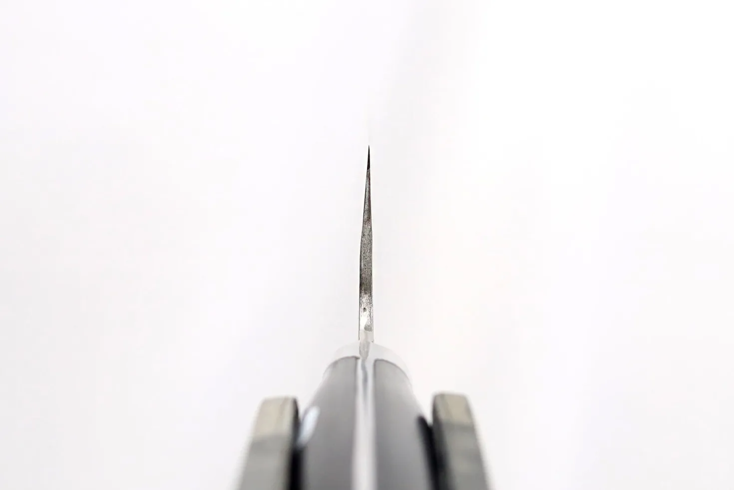 Couteau de chef 24cm japonais artisanal Fujiwara Maboroshi