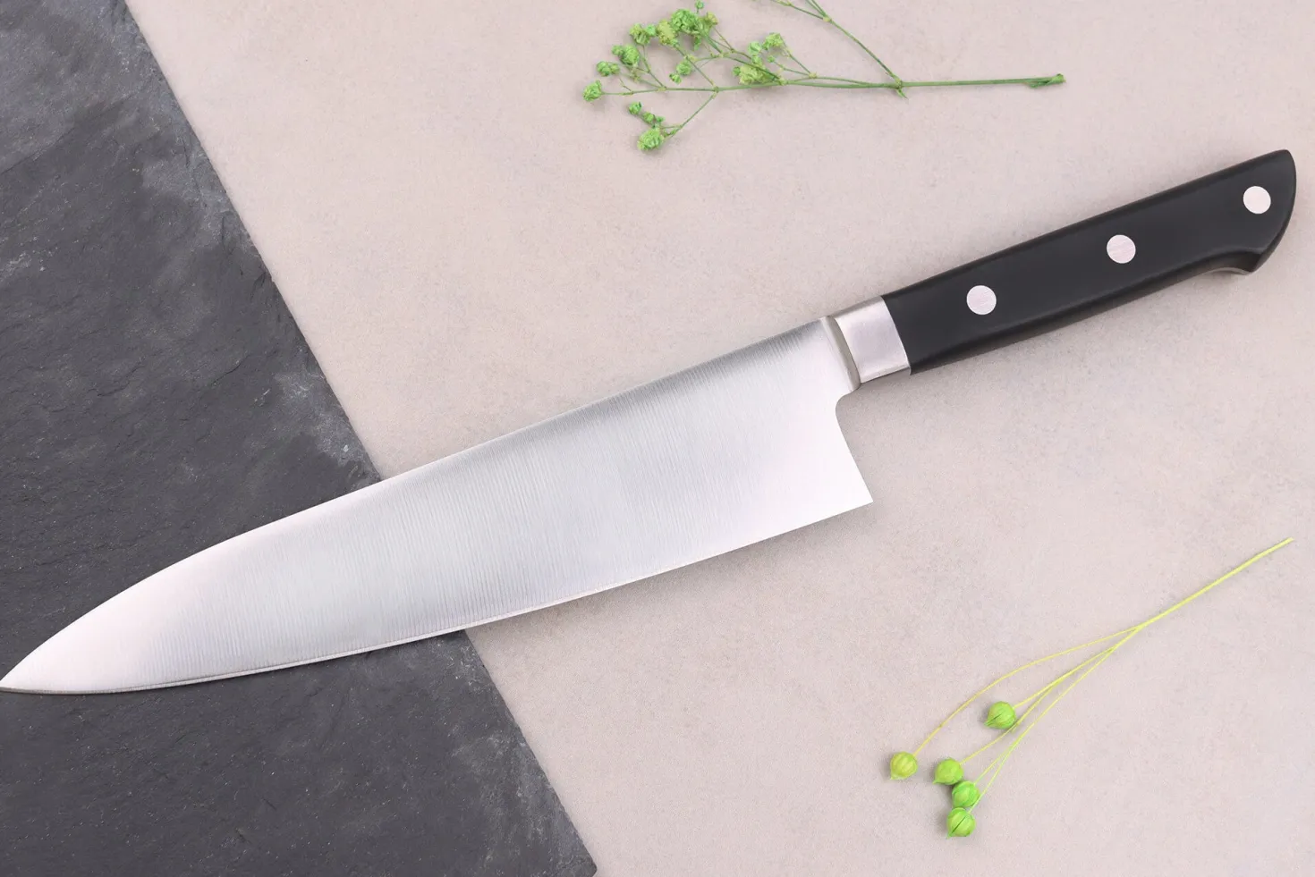 Couteau de chef 21cm japonais Satake Cutlery ABS