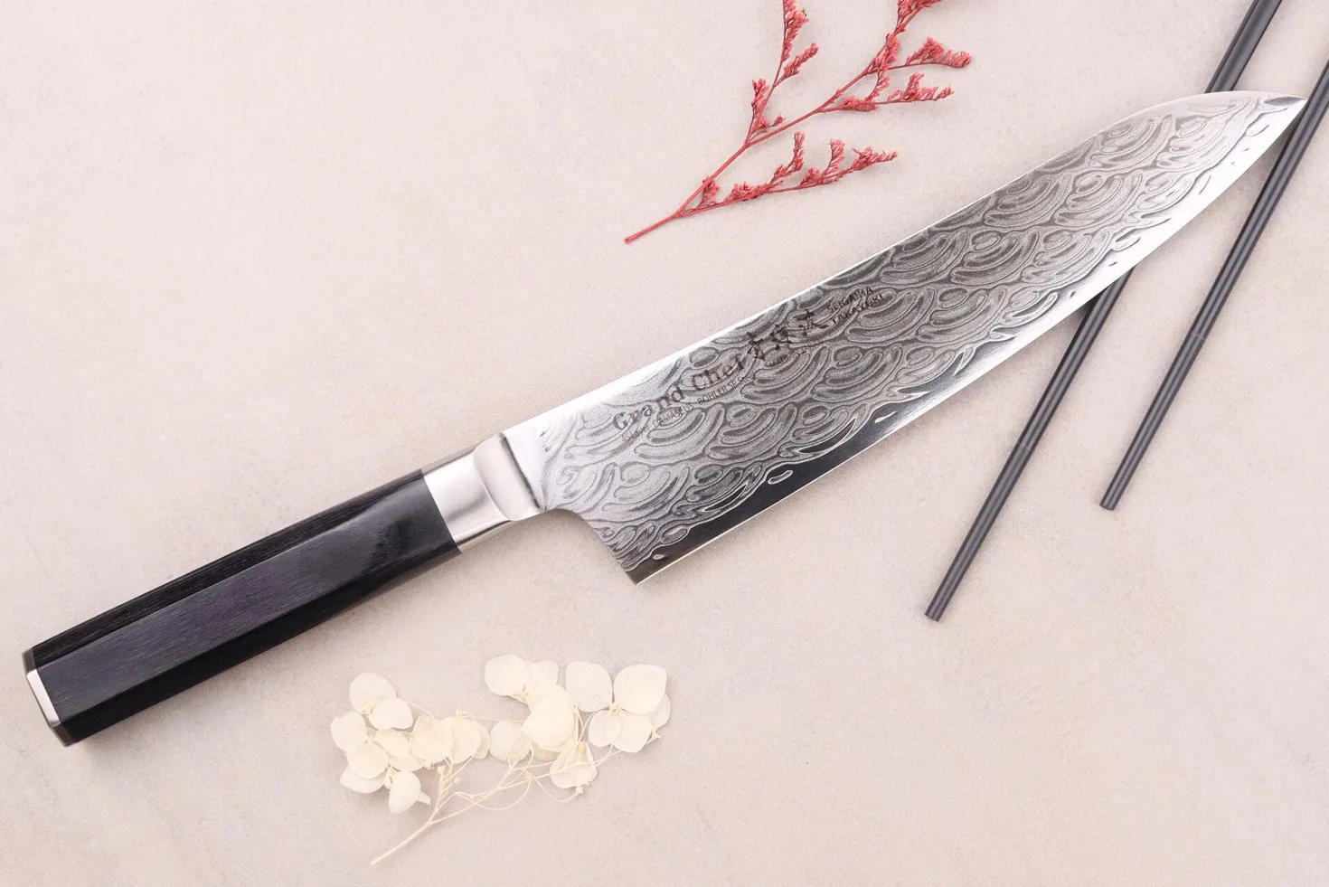 Couteau de chef 21cm japonais Sakai Takayuki Grand Chef Seigaiha Damas 45 couches