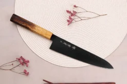 Couteau de chef 21cm japonais Sakai Takayuki Kurokage VG10 manche en chêne brûlé