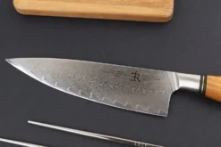 Couteau de chef 21cm Ryda Knives ST650 Damas et manche en olivier