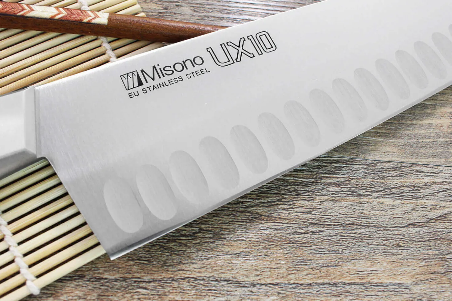 Couteau de chef japonais alvéolé Misono UX10 27cm
