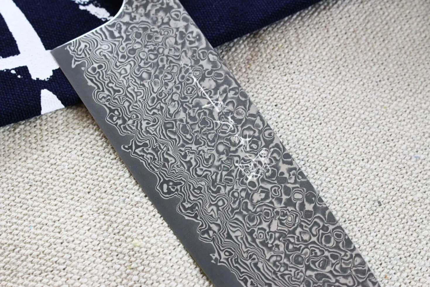 Couteau de chef japonais artisanal Yoshimi Kato 18cm VG10 Nickel Damascus