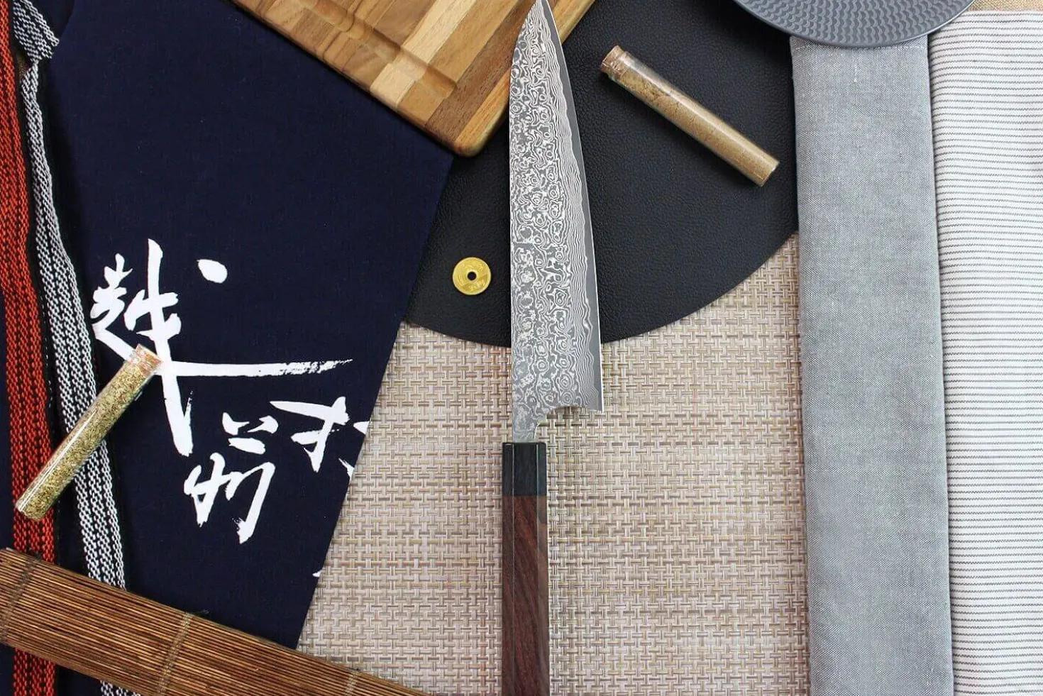 Couteau de chef japonais artisanal Masakage Kumo 24cm damas 63 couches