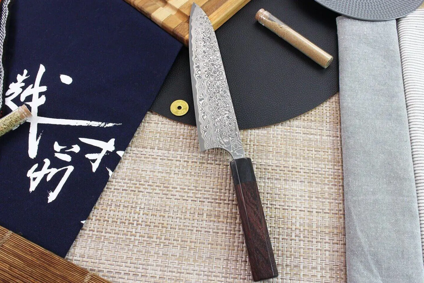 Couteau de chef japonais artisanal Masakage Kumo 21cm damas 63 couches