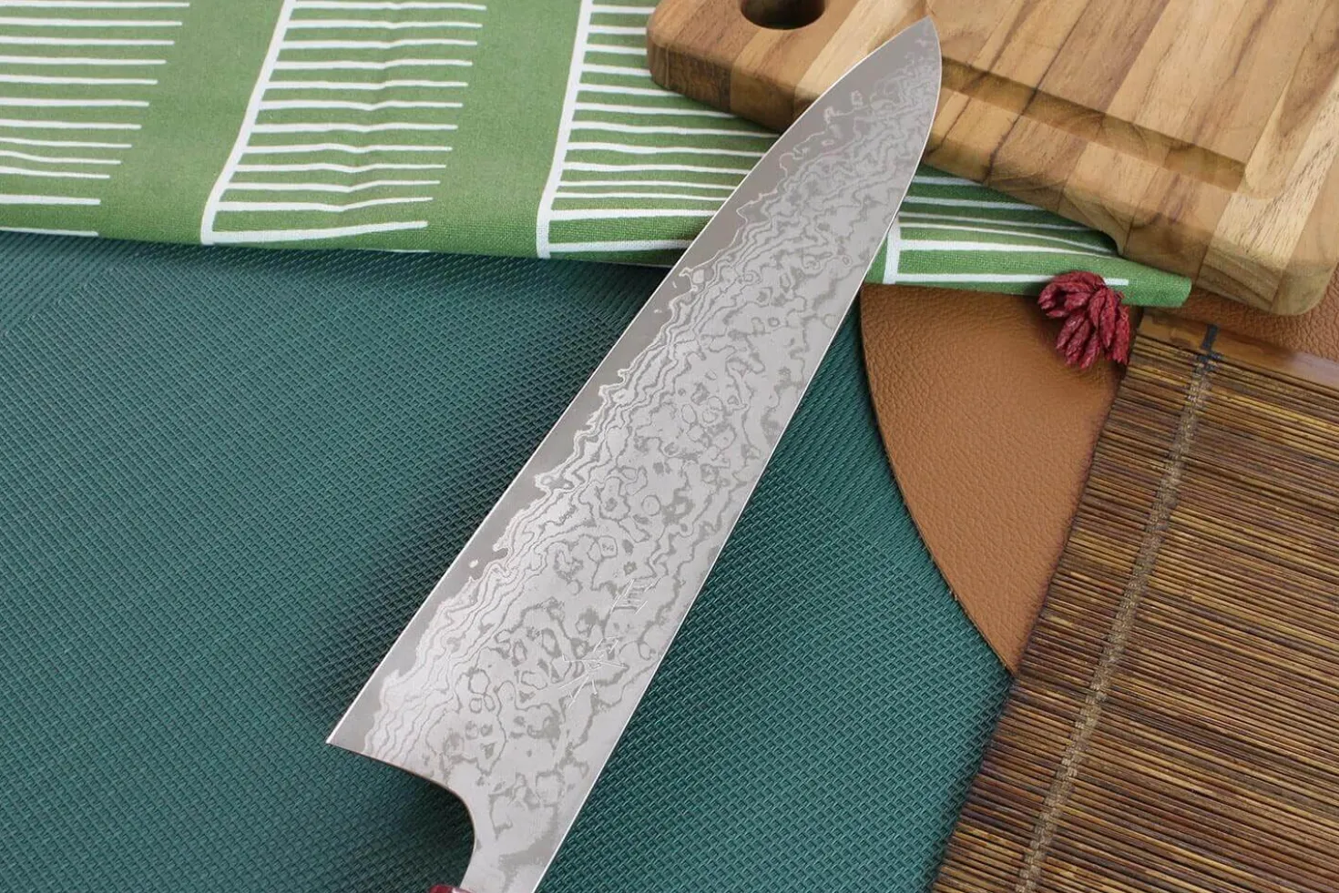 Couteau de chef japonais artisanal Masakage Kiri 27cm damas 49 couches