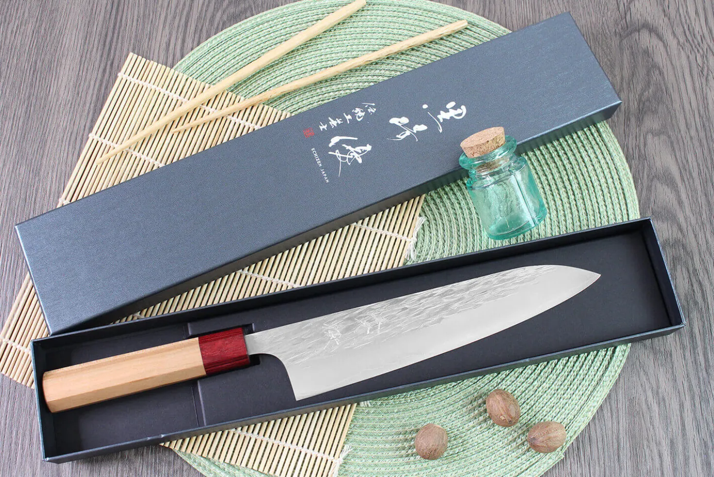 Couteau de chef japonais artisanal Yu Kurosaki Sasame acier cobalt 21cm