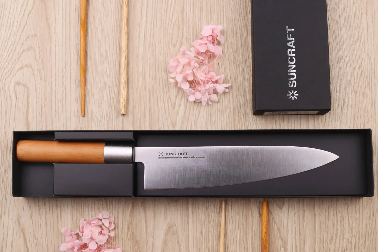 Couteau de chef japonais 20cm Suncraft Senzo manche en magnolia