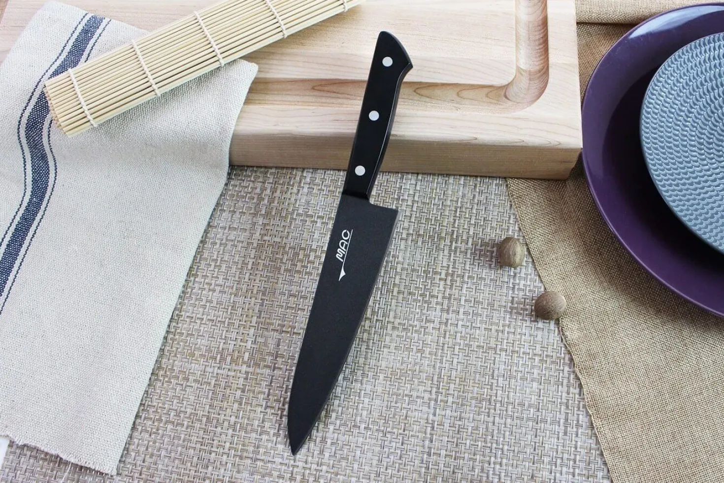 Couteau de chef japonais MAC Black 18cm
