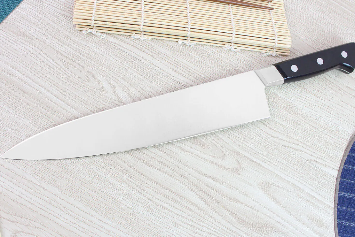 Couteau de chef japonais Misono UX10 27cm