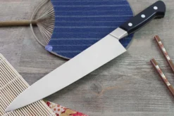 Couteau de chef japonais Misono UX10 24cm